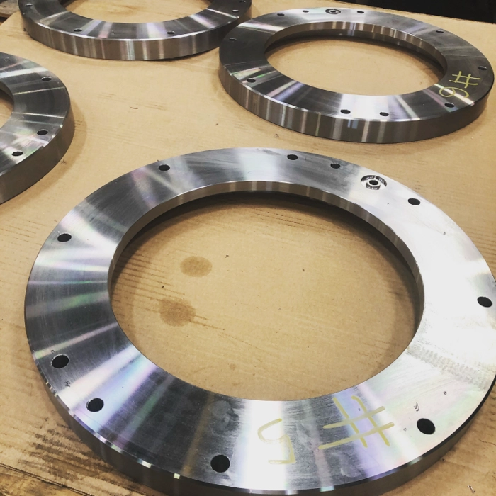 Steel retainers-1